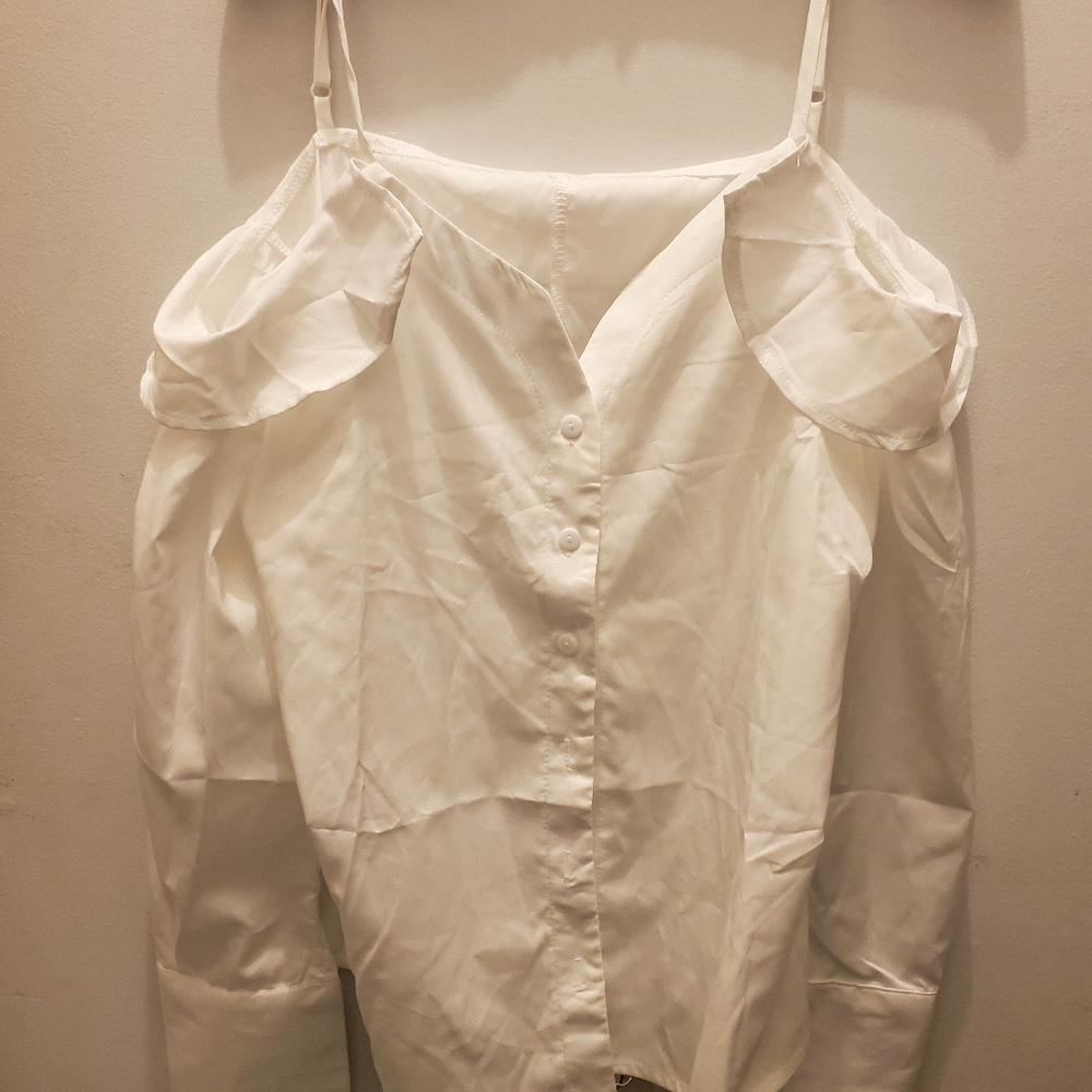 Cold shoulder blouse never worn